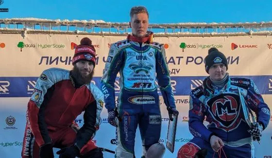 Житель Уфы одержал вторую победу в чемпионате России по мотогонкам на льду