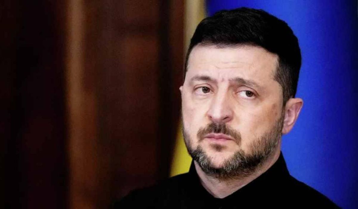 Зеленский пытается напроситься на переговоры в Венгрии