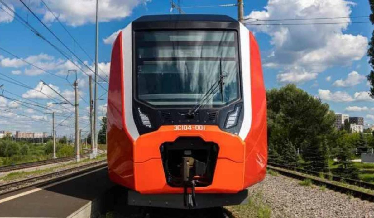 Между Петербургом и Ленобластью начнёт движение новый поезд «Финист»