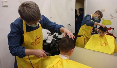 В уфимской детской больнице открылась парикмахерская 