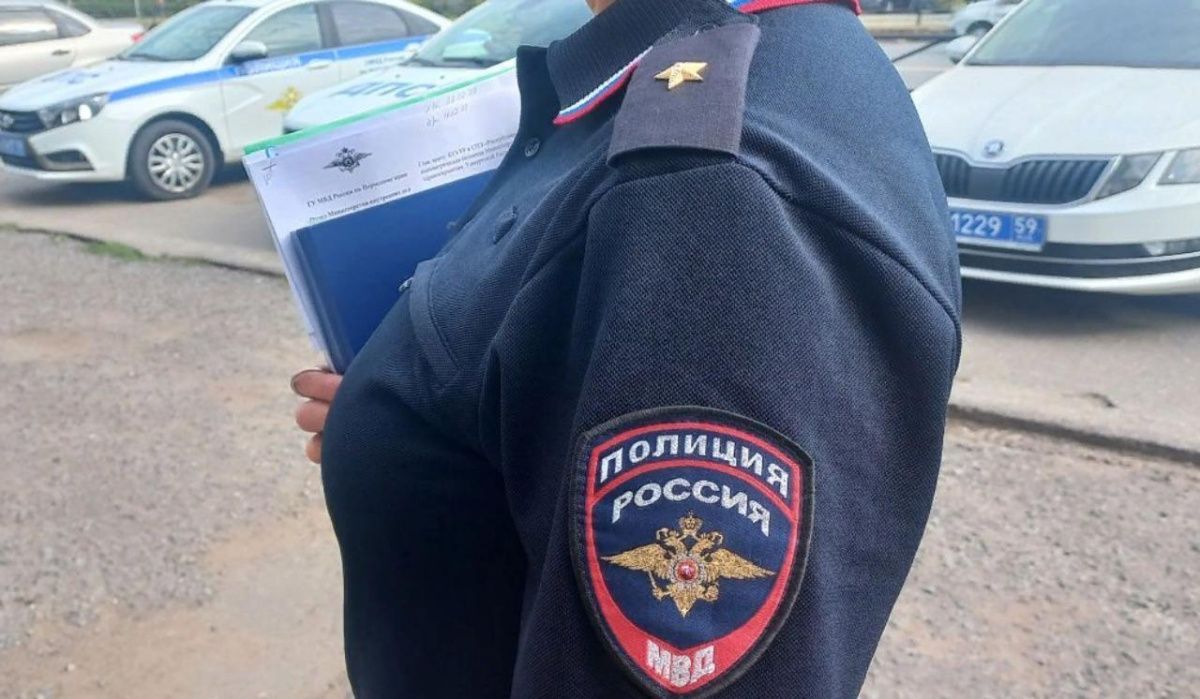Жители Чайковского продолжают передавать деньги мошенникам 