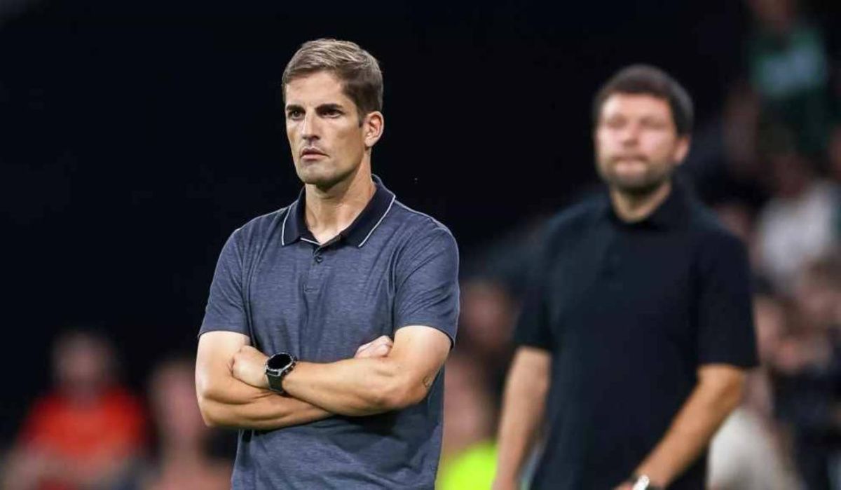 ФК &quot;Сочи&quot; расстался с главным тренером