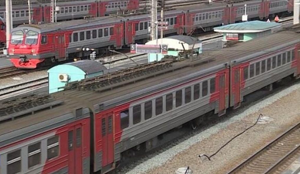 Дополнительные &quot;пляжные&quot; электрички запущены между Новосибирском и Бердском