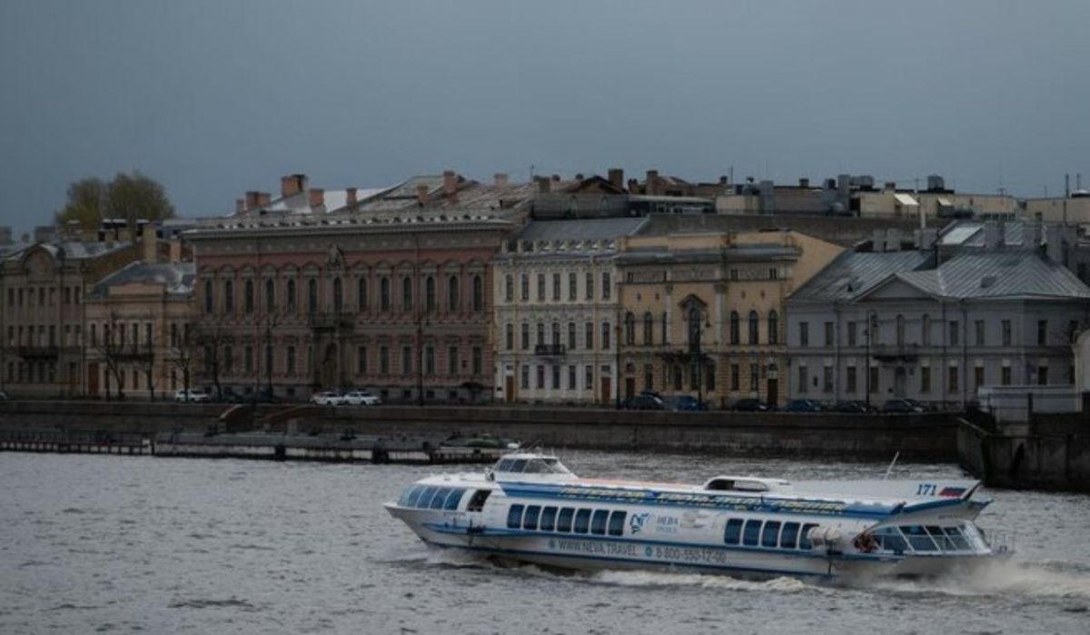 В Петербурге обновят скоростные метеоры