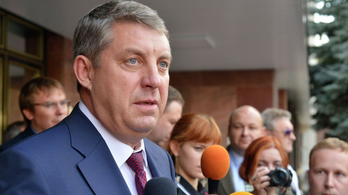 Богомаз: пострадавшим при стрельбе в школе Брянска оказывается вся необходимая медпомощь