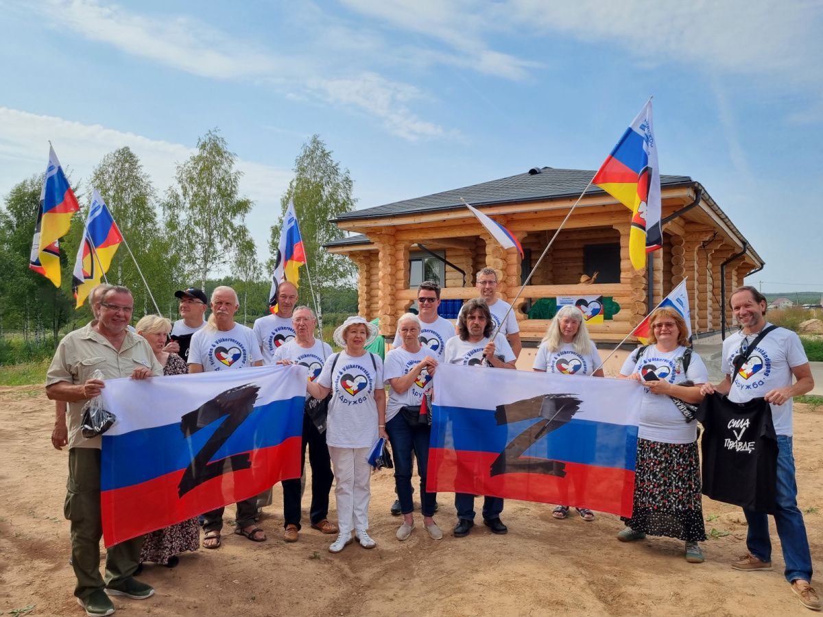 В Нижегородскую область приехали участники «Автопробега Дружбы Берлин — Москва-2022» 