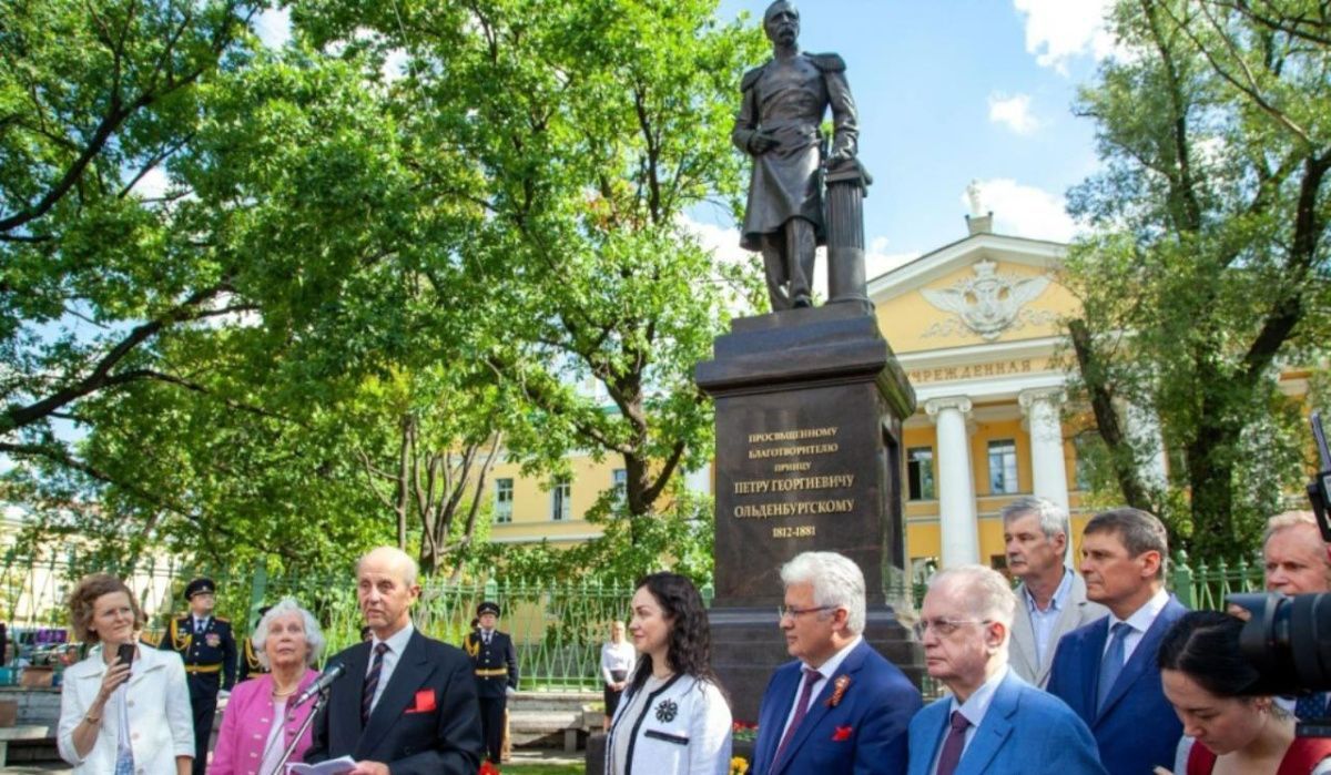В Петербурге открыли памятник выдающемуся государственному деятелю, генералу от инфантерии принцу Петру Ольденбургскому