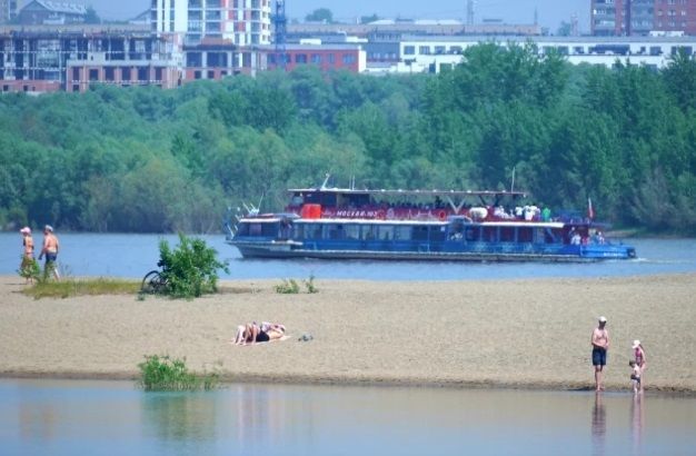 В Новосбирске открыли первый пляж