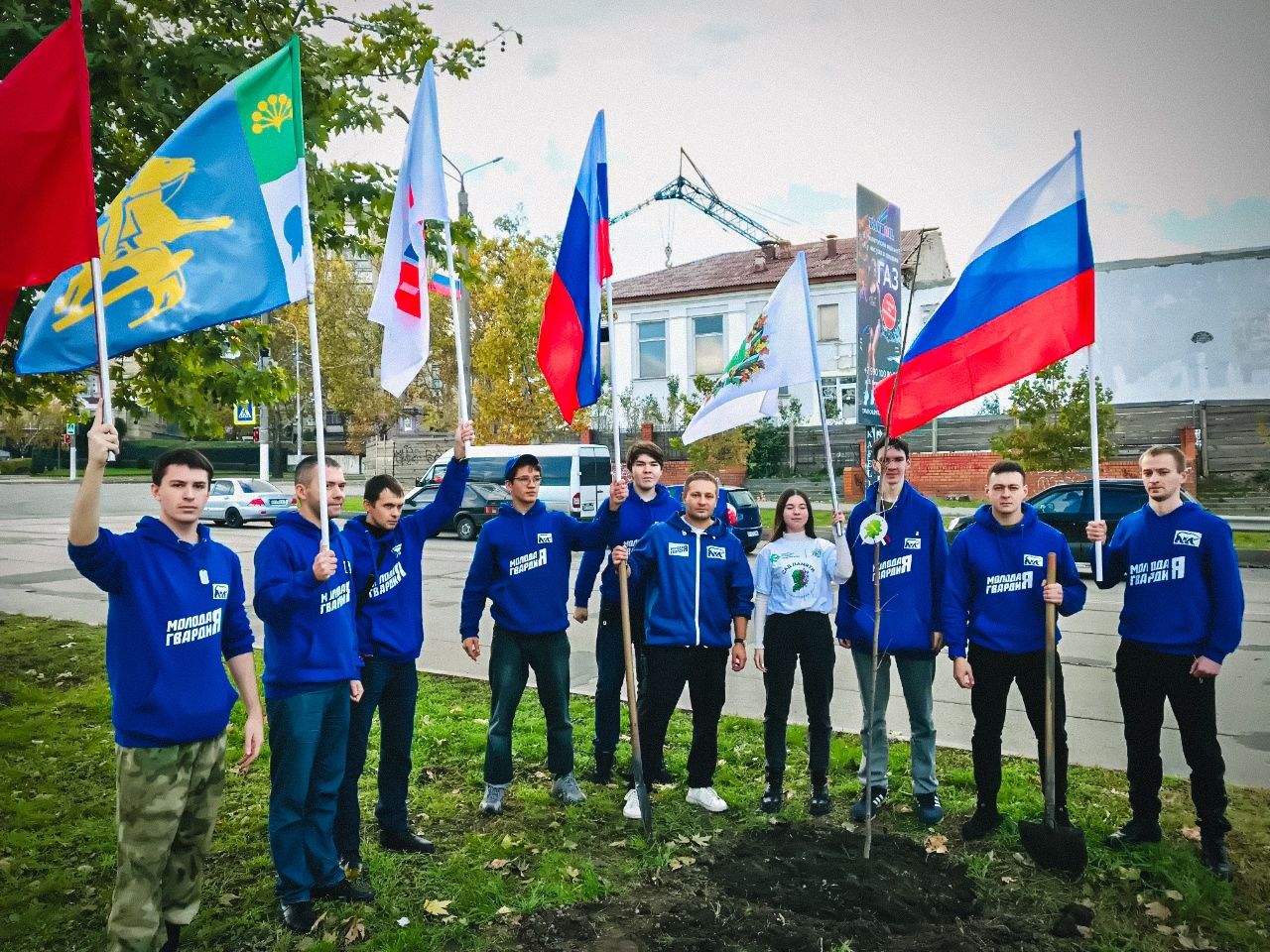 Молодогвардейцы Башкортостана вновь отправились на территории ЛДНР для оказания помощи